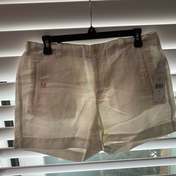 Lauren RalphLauren NWT Women's Cream Shorts Size 6